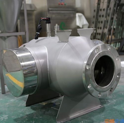 保持泳池水质清洁的冠宇1KW中压紫外线消毒器
