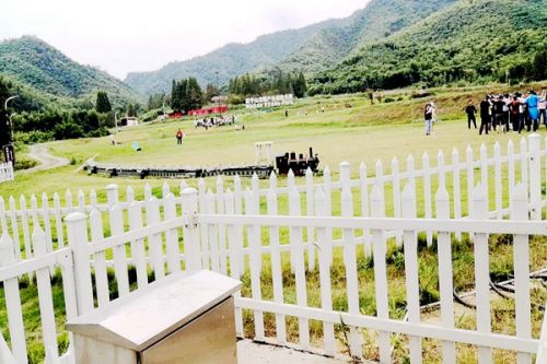 江西安福县：废弃矿山变身城市“后花园”