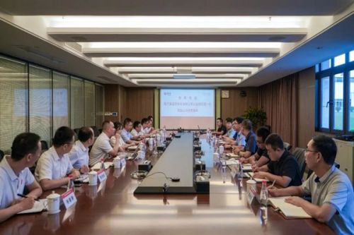 福龙马集团携手陕汽商用车，推进环卫车领域深化合作