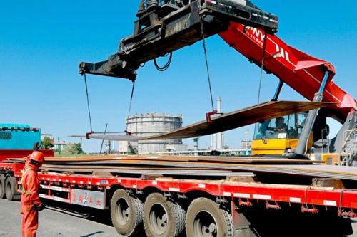 深化风电钢板和塔架等应用合作，八钢公司与金风科技签订战略合作协议