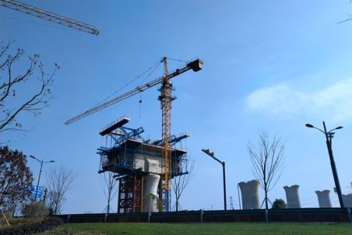 云南麒麟工业园区越州污水处理厂改扩建项目主体结构封顶
