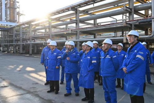 生态环境部部长黄润秋赴新疆维吾尔自治区和新疆生产建设兵团调研生态环境保护工作