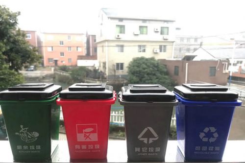 换衣季来了，旧衣物怎么办？他们有法子→
