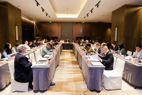 资环机动车将携手产业链上下游，进一步推动商业模式创新和科技创新