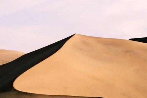 甘肃省酒泉市肃州区：做好&ldquo;膜&rdquo;文章 守护戈壁绿洲净土